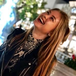 Meet your Posher, Anastasia